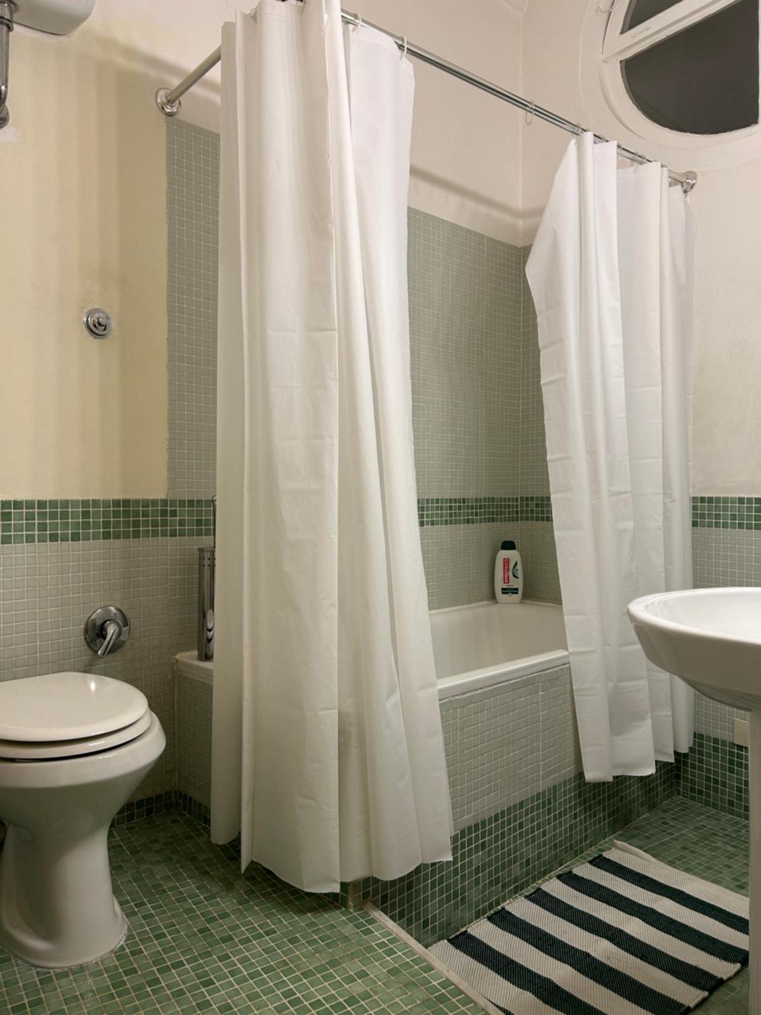 Stylish apartment in central Rome Centro Storico Esterno foto