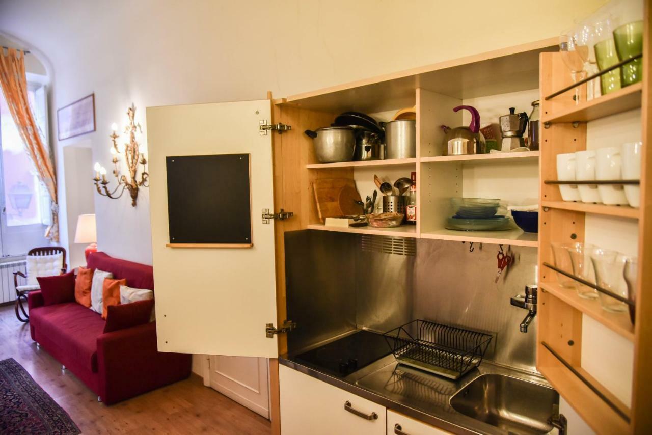 Stylish apartment in central Rome Centro Storico Esterno foto