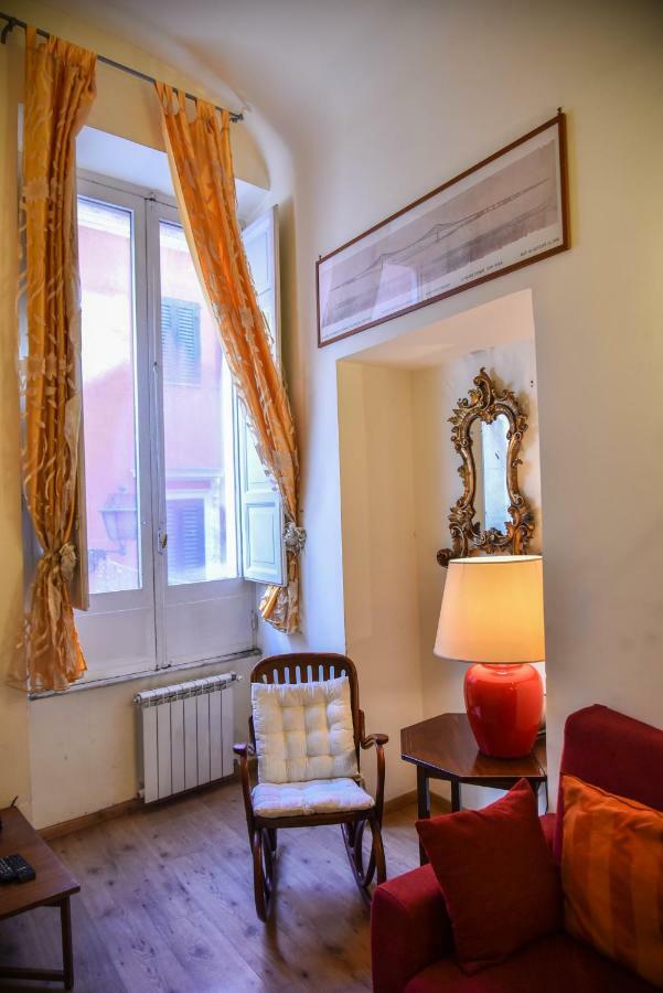 Stylish apartment in central Rome Centro Storico Esterno foto